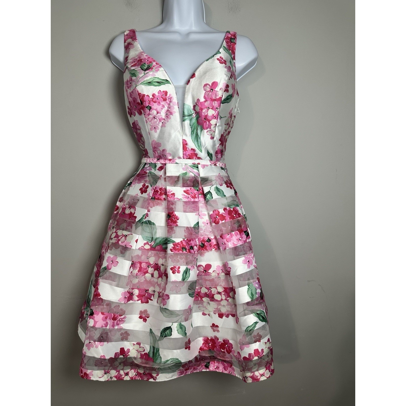 Clarisse 8023 Designer Floral Gown Professional Stage-Worn Azamara Cruises Sz 8